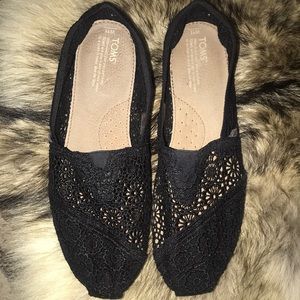 Toms Classic Crochet Slip-On Flat